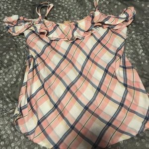 Cute plaid top